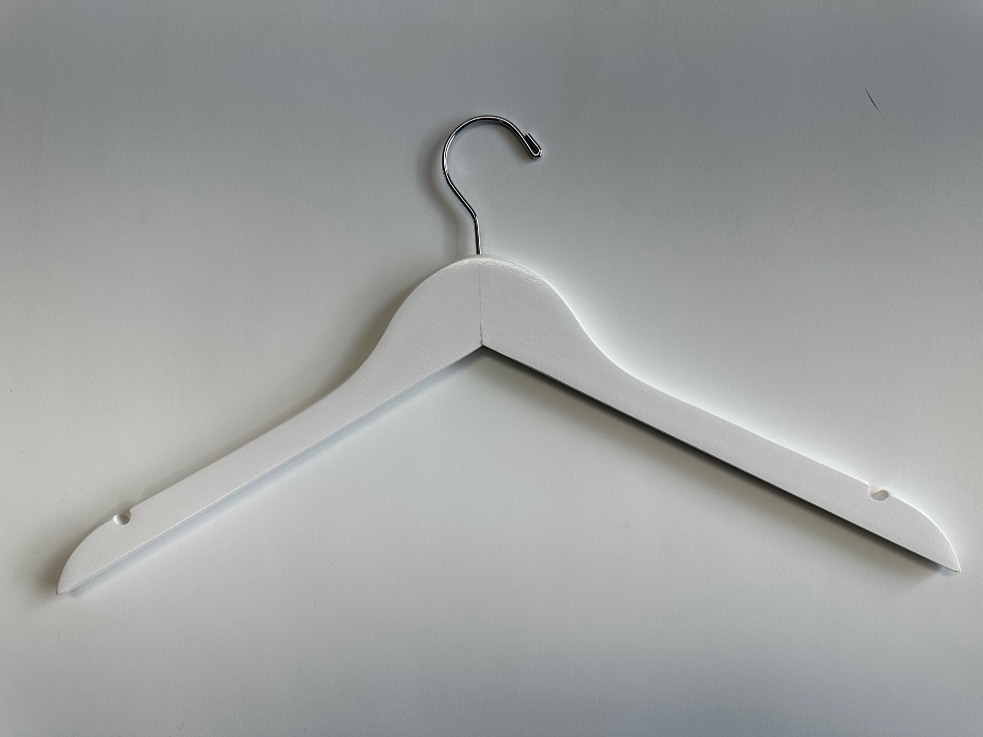 17 inch White Wood Top hangers 100pcs